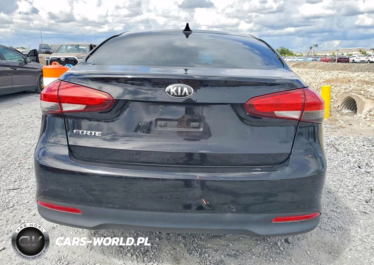 2018 Kia Forte Lx VIN:3KPFK4A76JE240573 - 6
