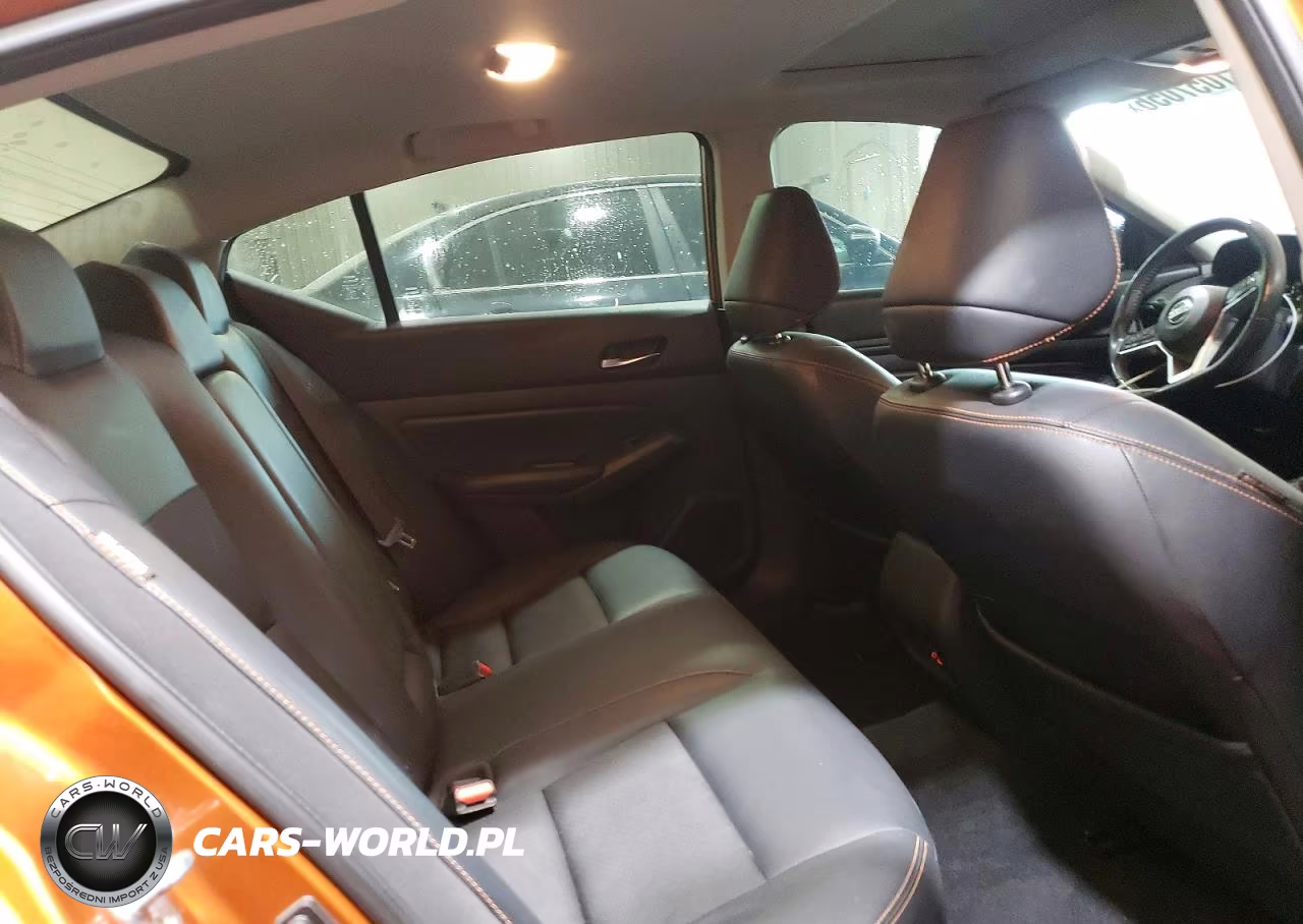 2019 Nissan Altima Sr VIN:1N4BL4CV1KC153833 - 10