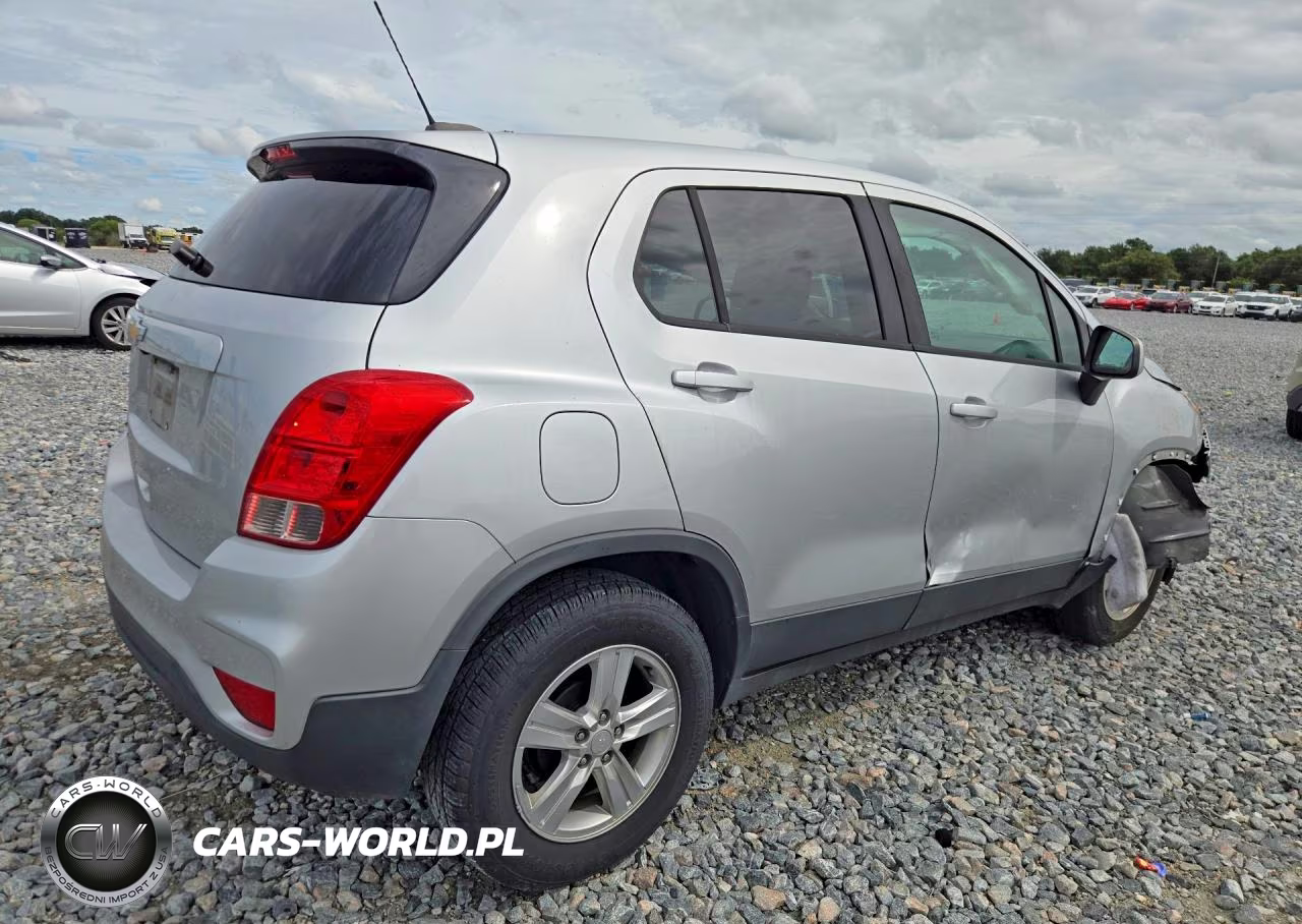 2019 Chevrolet Trax Ls VIN:3GNCJKSB0KL401260 - 3