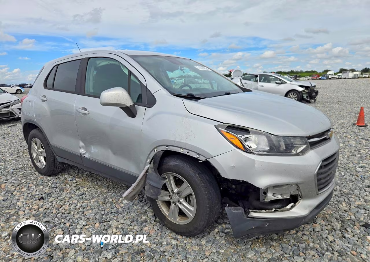 2019 Chevrolet Trax Ls VIN:3GNCJKSB0KL401260 - 4