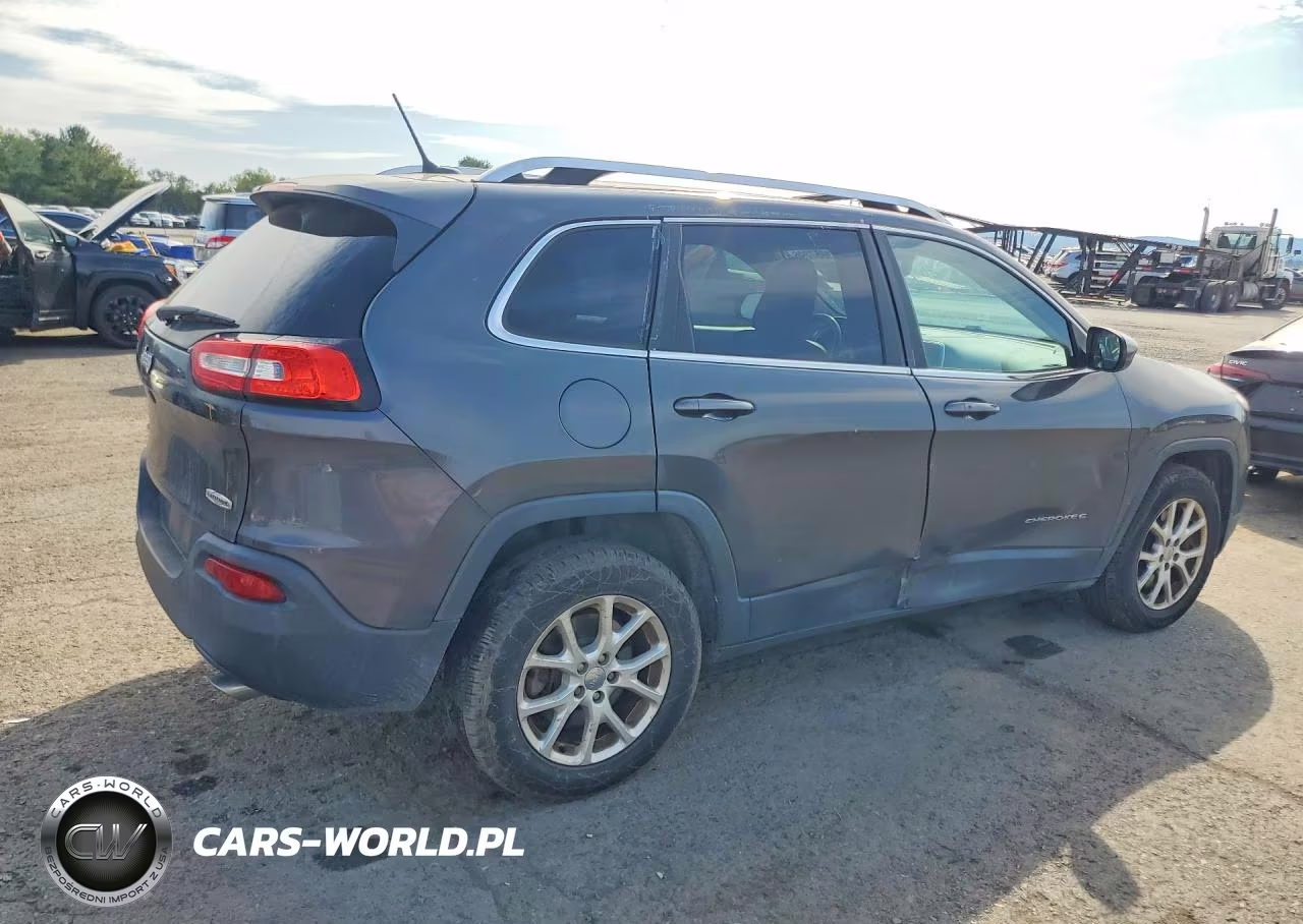 2014 Jeep Cherokee Latitude VIN:1C4PJMCS2EW244429 - 3