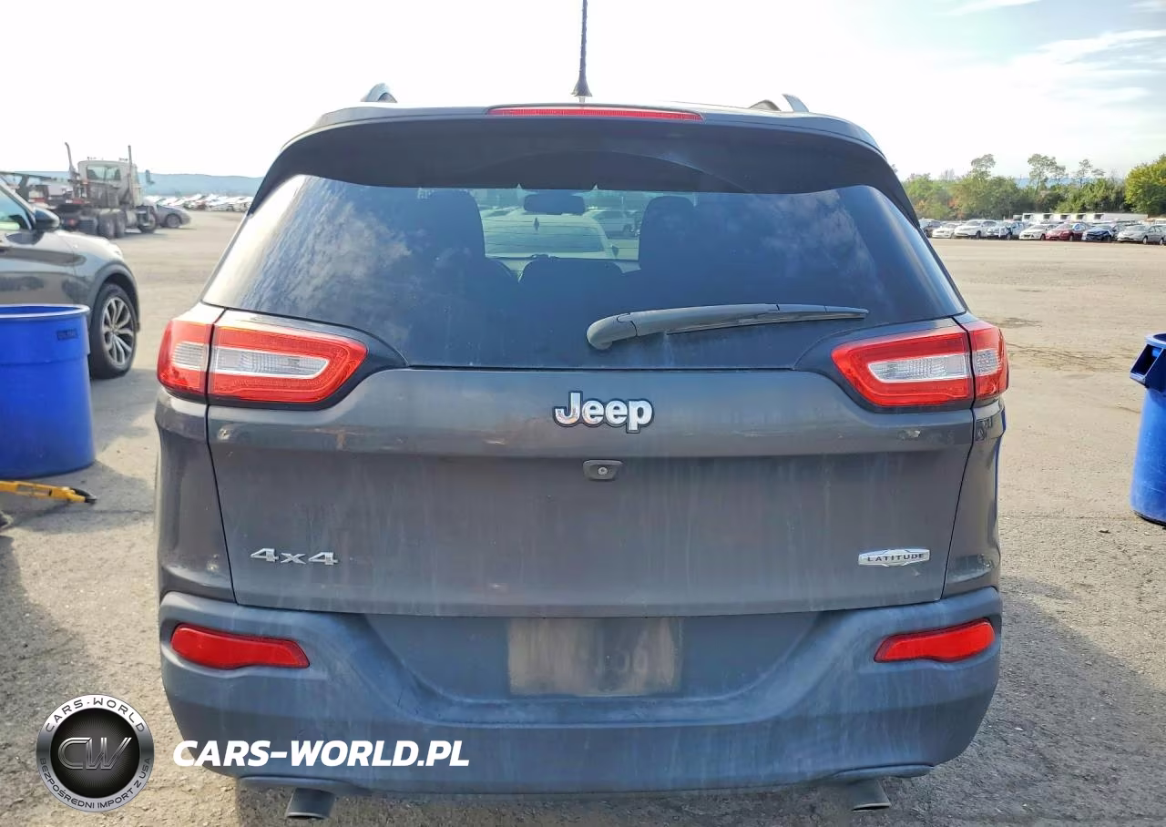 2014 Jeep Cherokee Latitude VIN:1C4PJMCS2EW244429 - 6