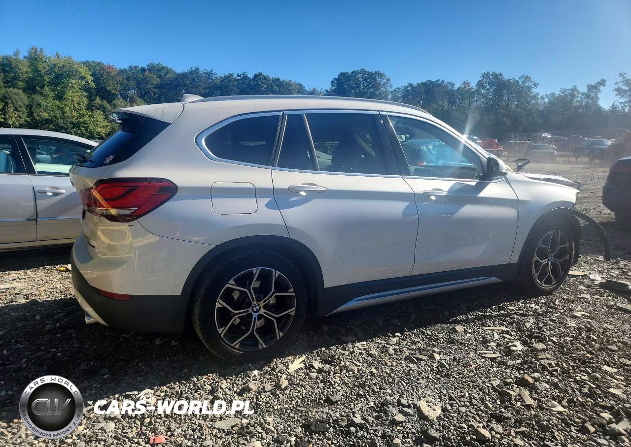 2020 BMW X1 xDrive28I VIN:WBXJG9C06L5P62100 - 3