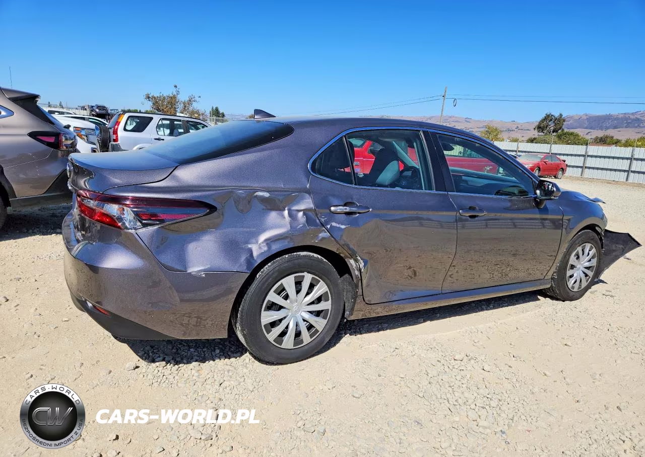 2023 Toyota Camry Le VIN:4T1C31AK9PU609502 - 3
