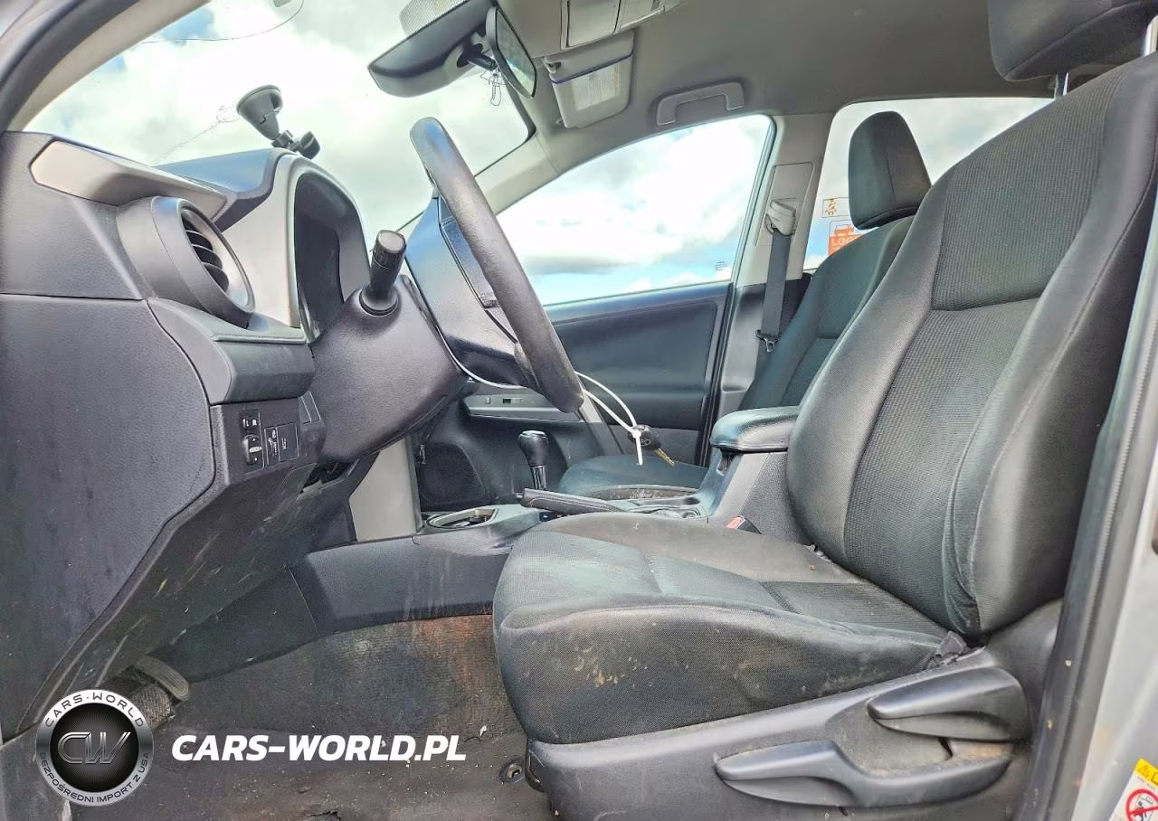 2018 Toyota Rav4 Le VIN:2T3ZFREV5JW461562 - 7