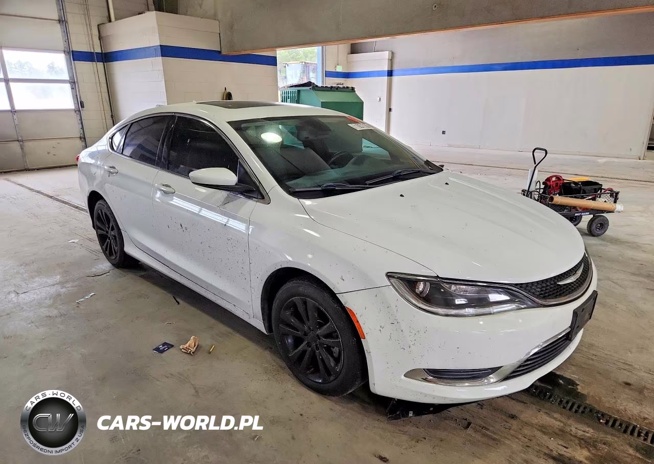 2016 Chrysler 200 Limited VIN:1C3CCCAB2GN137349 - 4