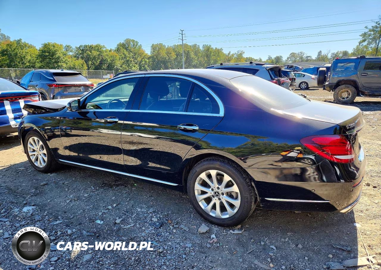 2018 Mercedes-Benz E 300 4Mat VIN:WDDZF4KB1JA458272 - 2
