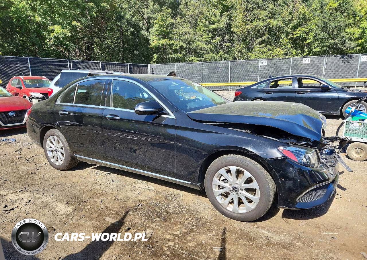 2018 Mercedes-Benz E 300 4Mat VIN:WDDZF4KB1JA458272 - 4