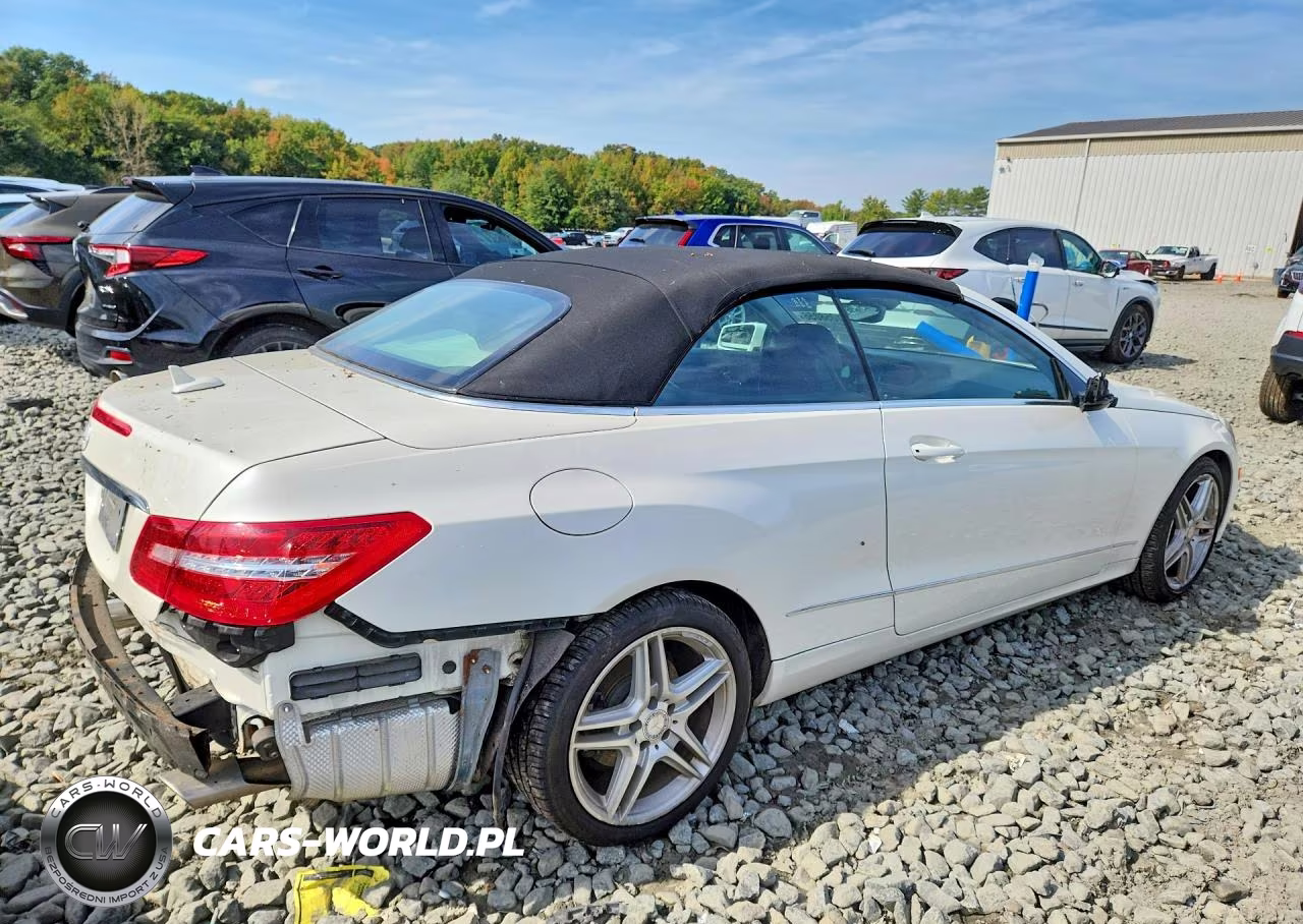 2011 Mercedes-Benz E 350 VIN:WDDKK5GF6BF057755 - 3