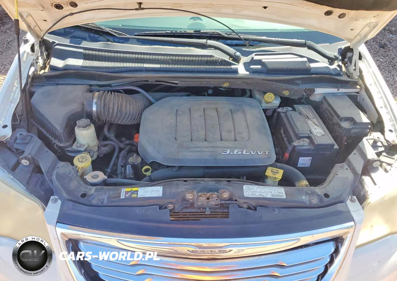 2013 Chrysler Town & Country Touring VIN:2C4RC1BG4DR696565 - 12