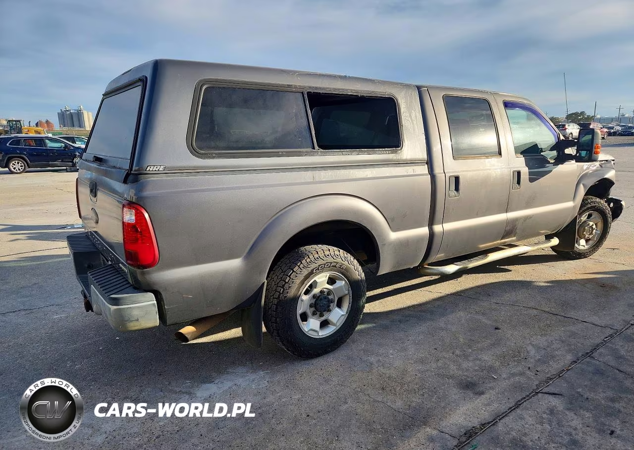 2012 Ford F250 Super Duty VIN:1FT7W2A6XCEB37031 - 3