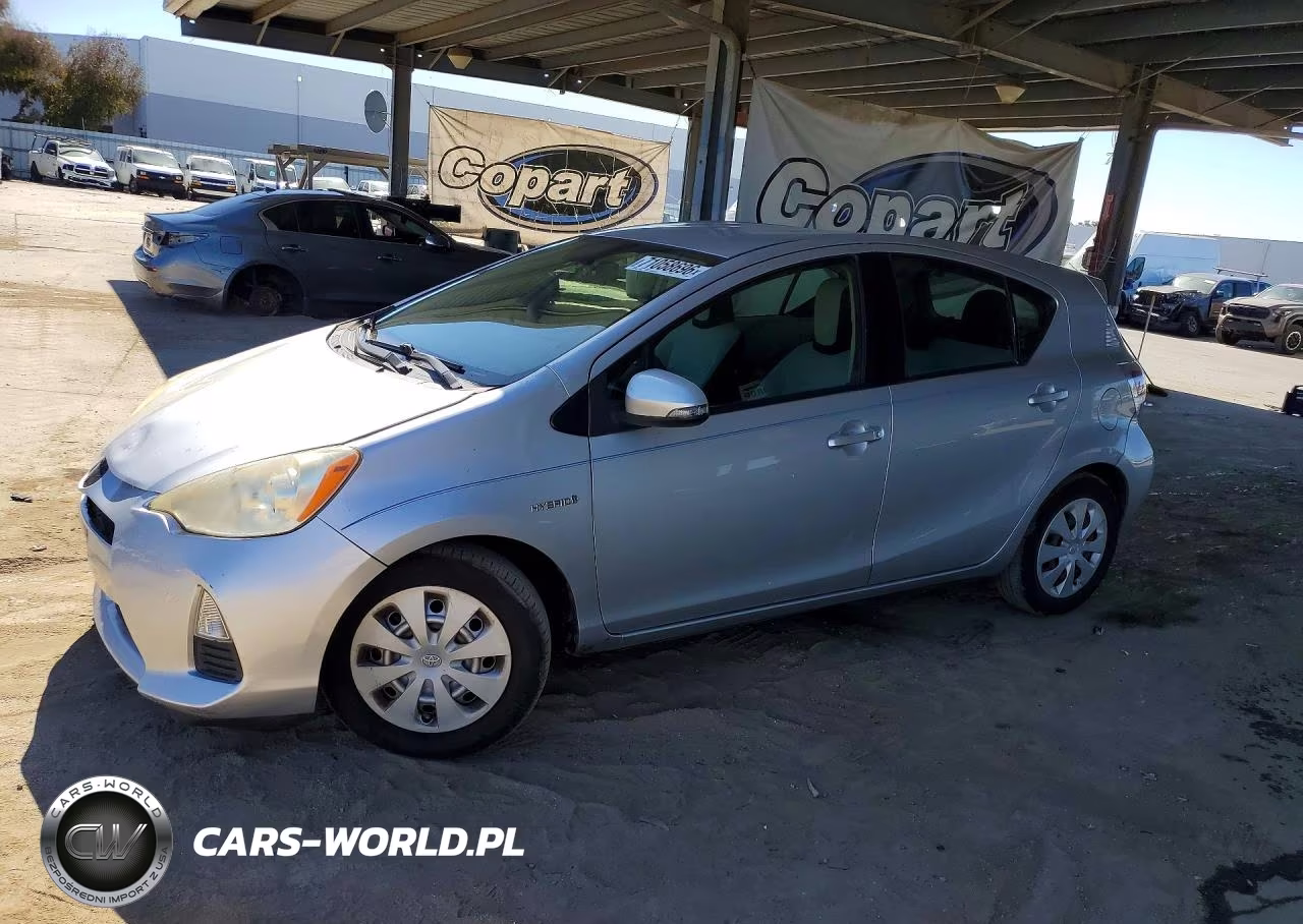 2014 Toyota Prius C One