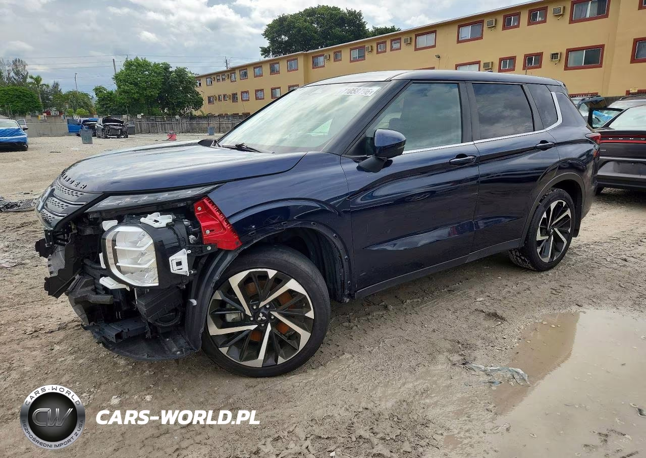 2023 Mitsubishi Outlander Se – zdjęcie 1 z 12