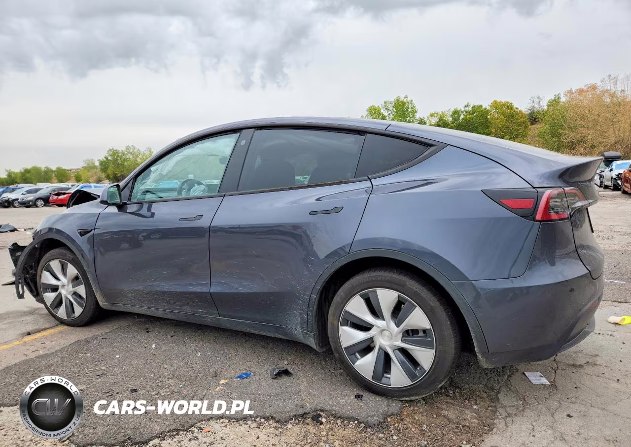 2022 Tesla Model Y VIN:7SAYGDEE9NF357912 - 2