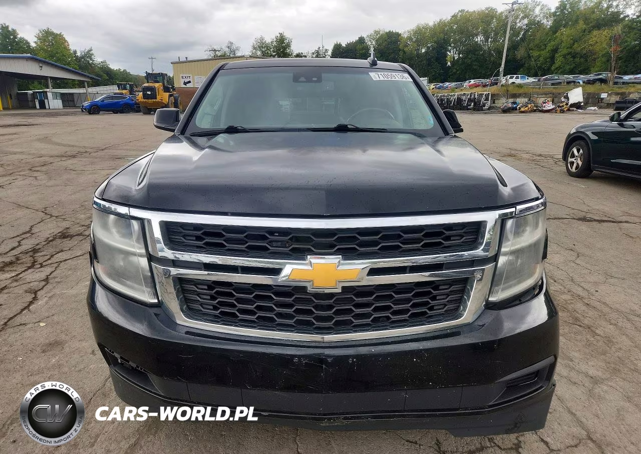 2018 Chevrolet Suburban C1500 Lt VIN:1GNSCHKCXJR376120 - 5