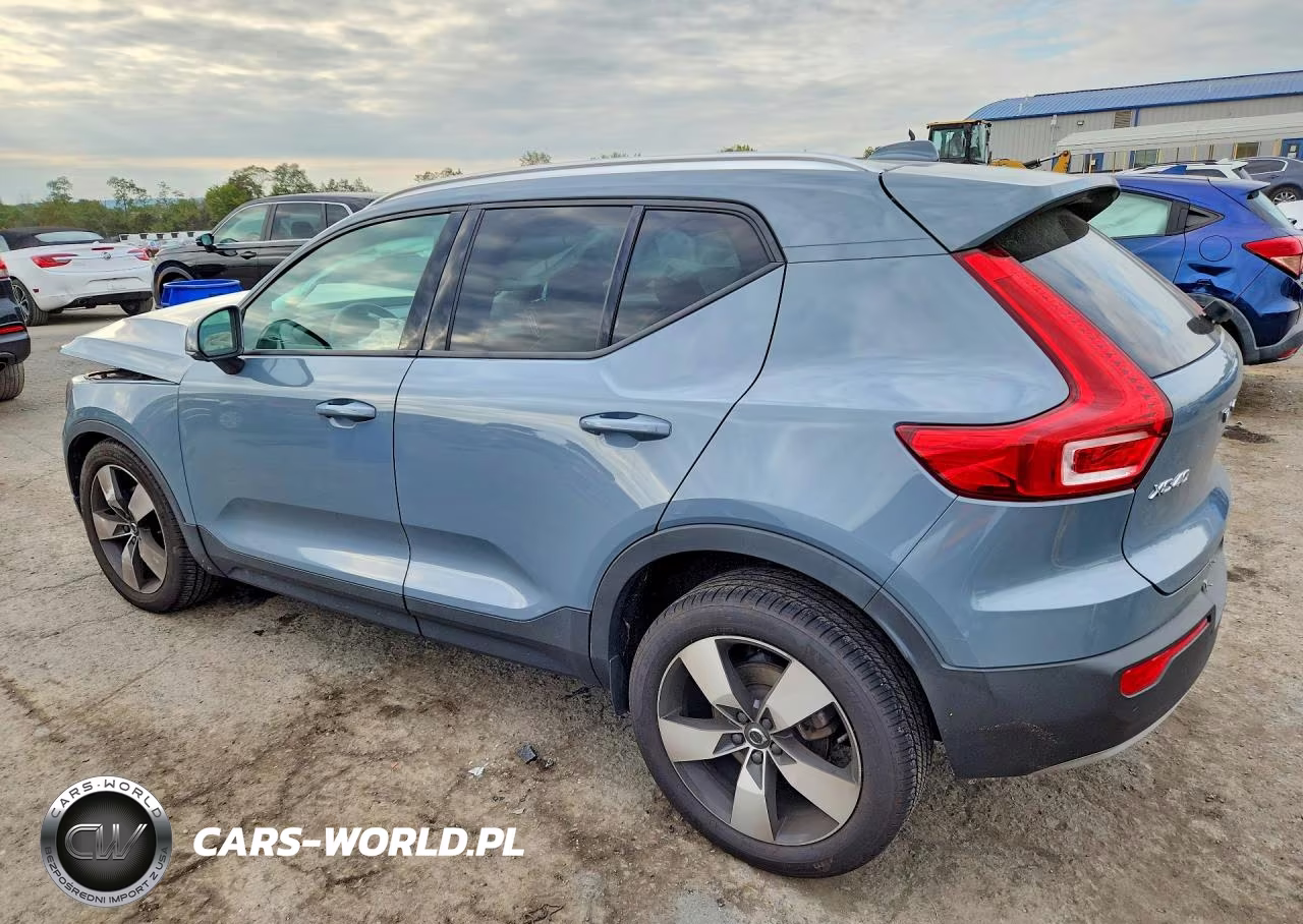 2020 Volvo Xc40 T5 Momentum VIN:YV4162UK8L2328685 - 2