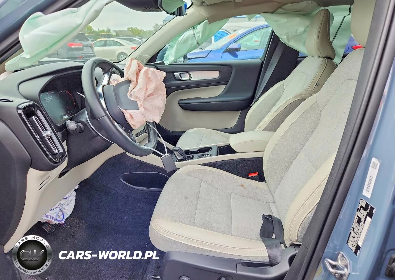 2020 Volvo Xc40 T5 Momentum VIN:YV4162UK8L2328685 - 7