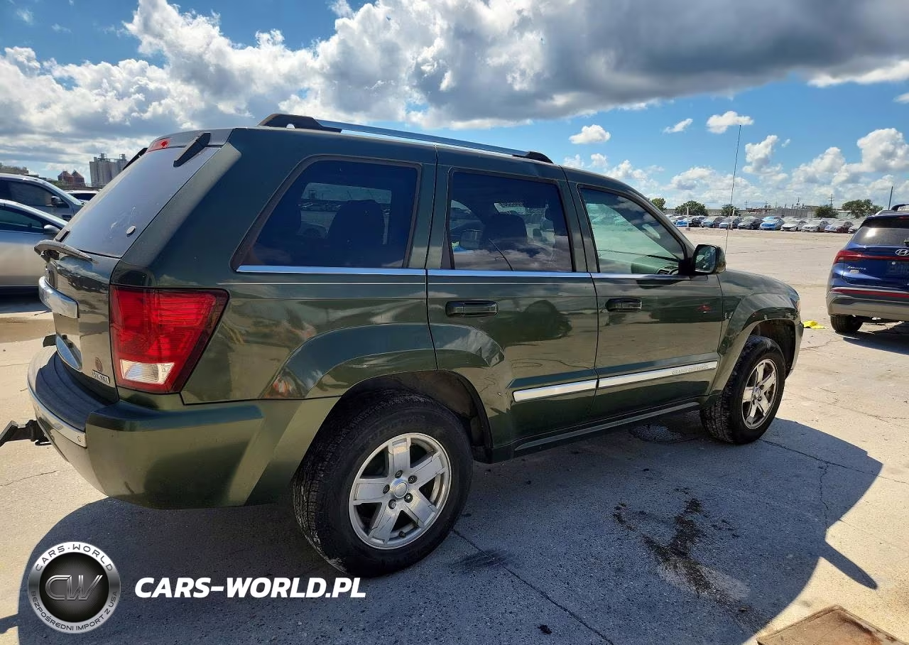 2007 Jeep Grand Cherokee Overland VIN:1J8HS68257C653026 - 3