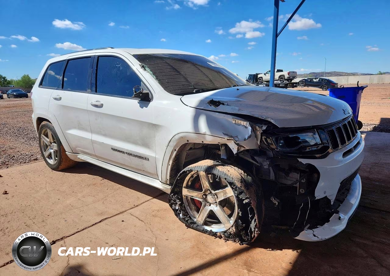 2017 Jeep Grand Cherokee Srt-8 VIN:1C4RJFDJXHC648207 - 4