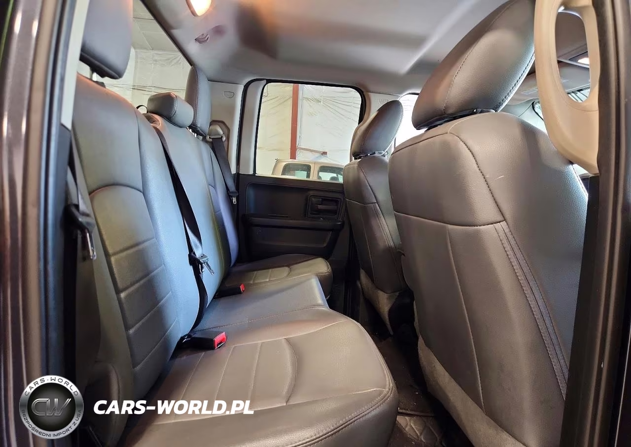 2019 Ram 1500 Classic Tradesman VIN:1C6RR7FT0KS508670 - 10