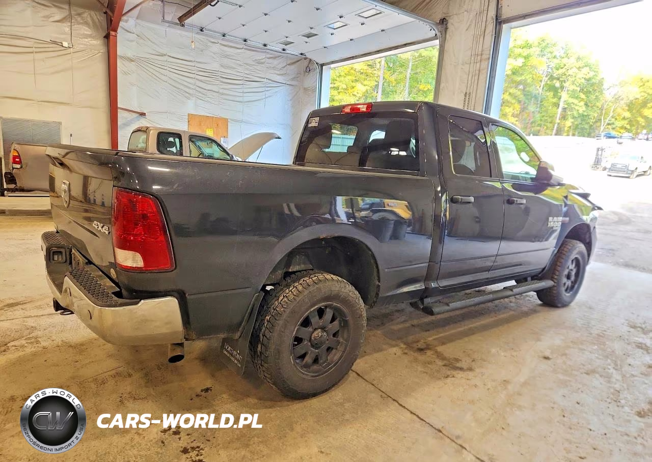 2019 Ram 1500 Classic Tradesman VIN:1C6RR7FT0KS508670 - 3
