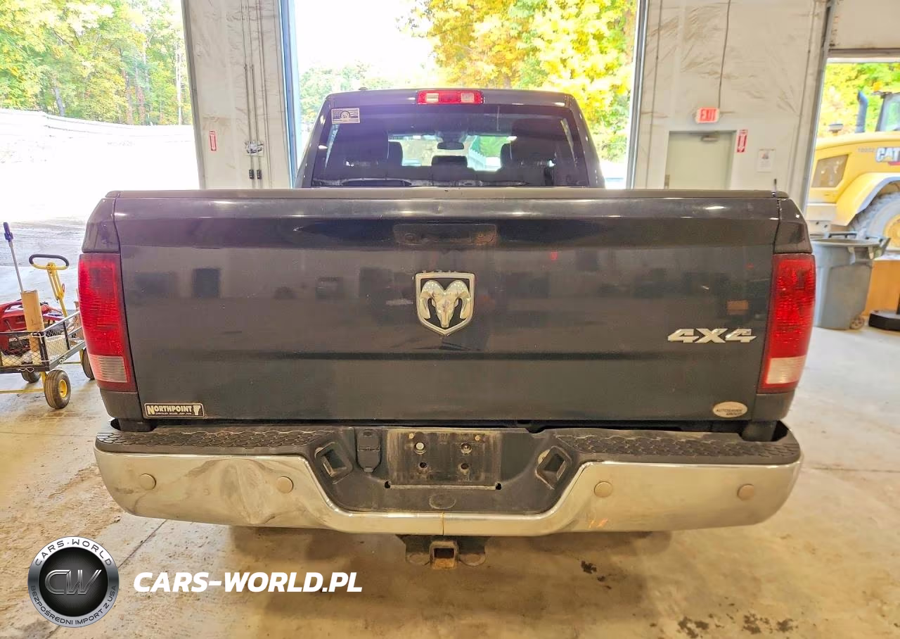 2019 Ram 1500 Classic Tradesman VIN:1C6RR7FT0KS508670 - 6