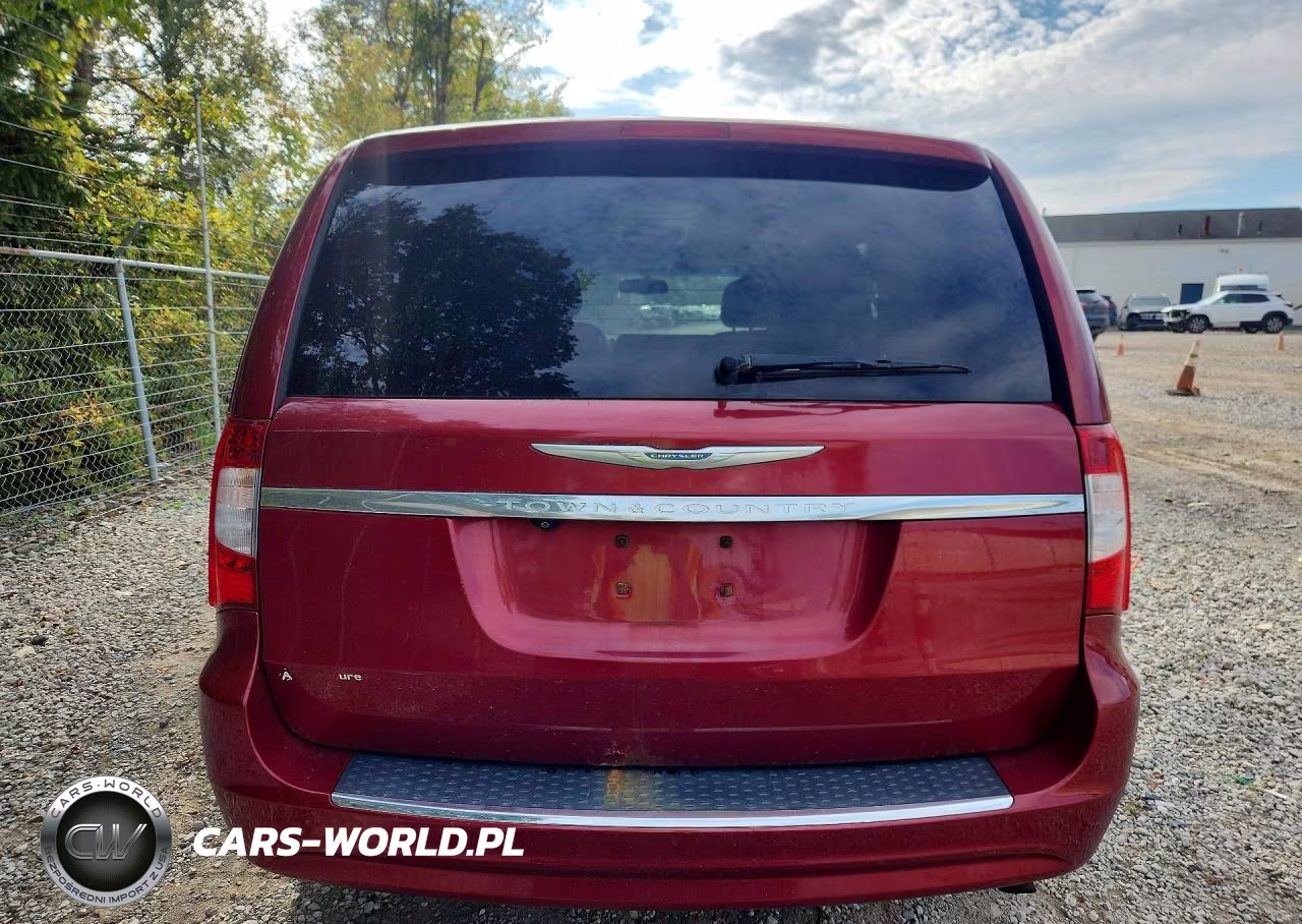 2013 Chrysler Town & Country Touring VIN:2C4RC1BG3DR509641 - 6