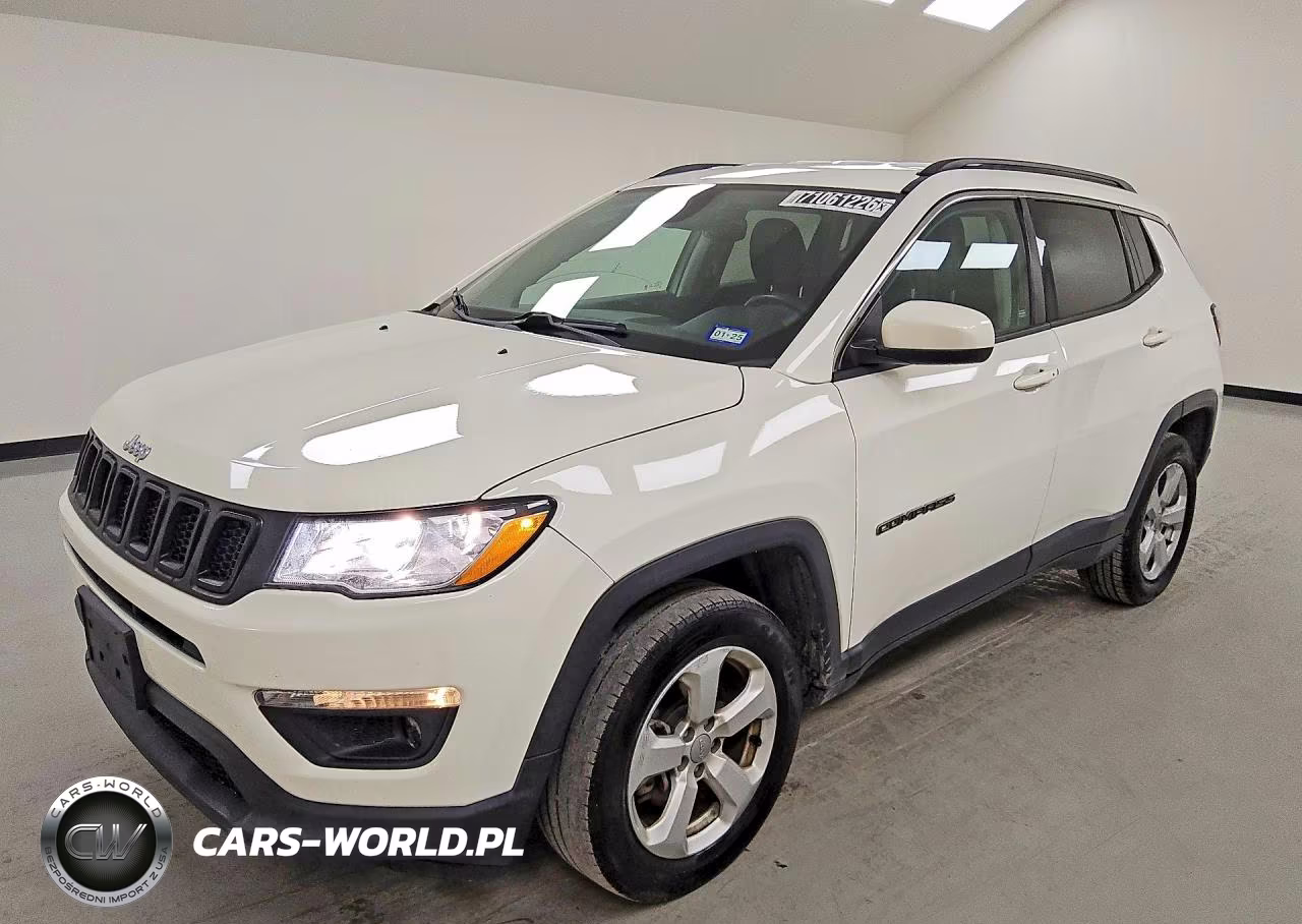 2018 Jeep Compass Latitude VIN:3C4NJDBBXJT291071 - 1