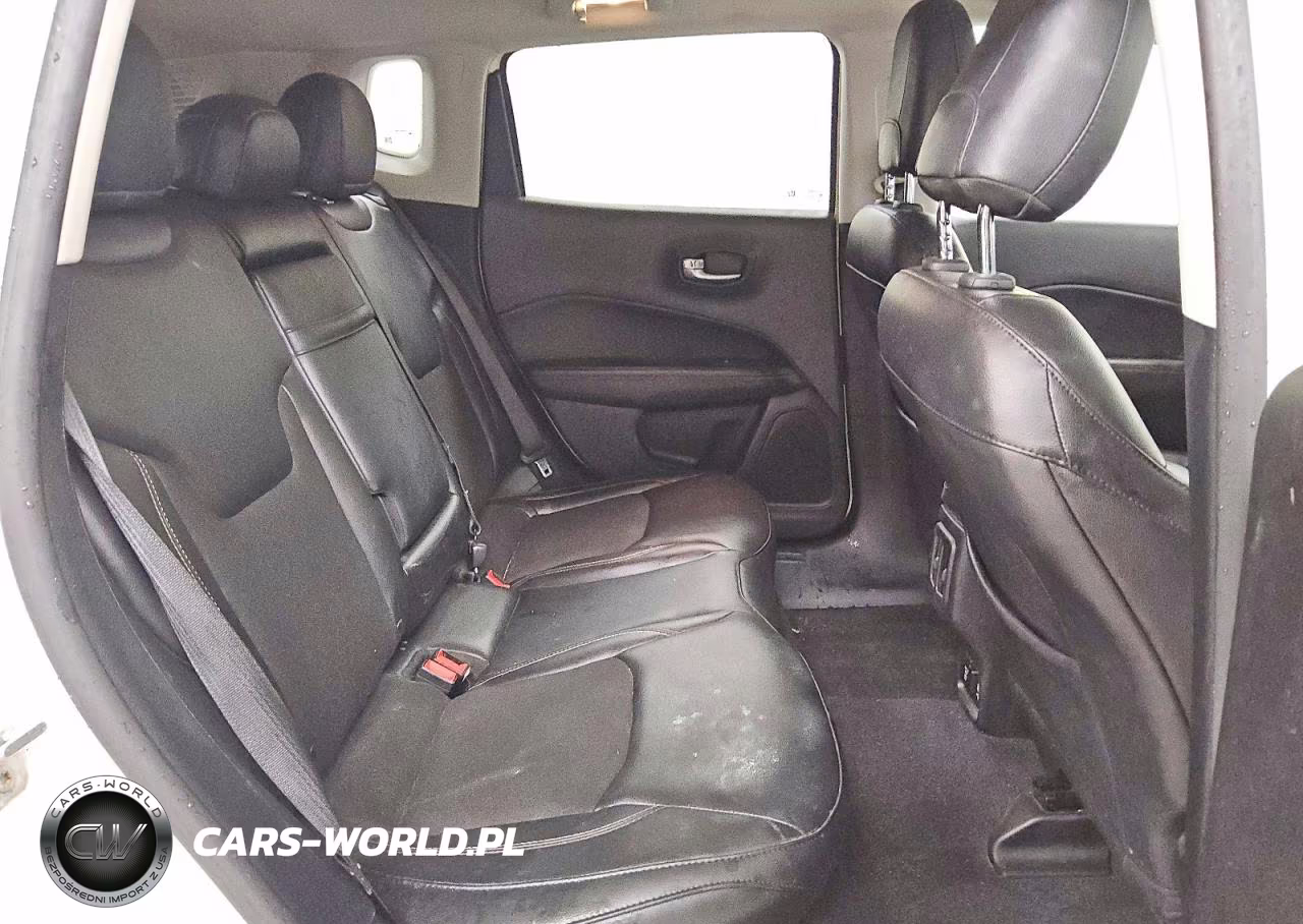 2018 Jeep Compass Latitude VIN:3C4NJDBBXJT291071 - 11