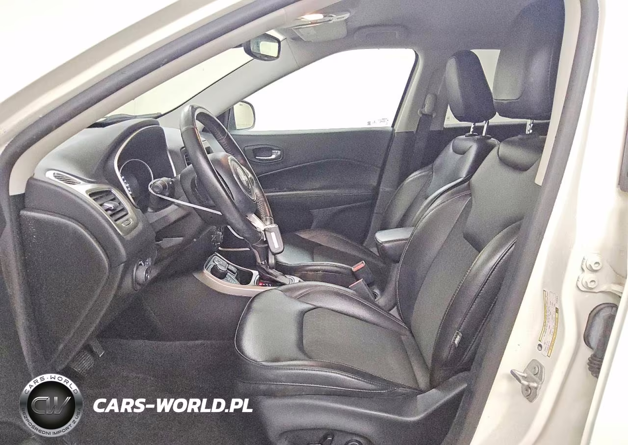 2018 Jeep Compass Latitude VIN:3C4NJDBBXJT291071 - 7