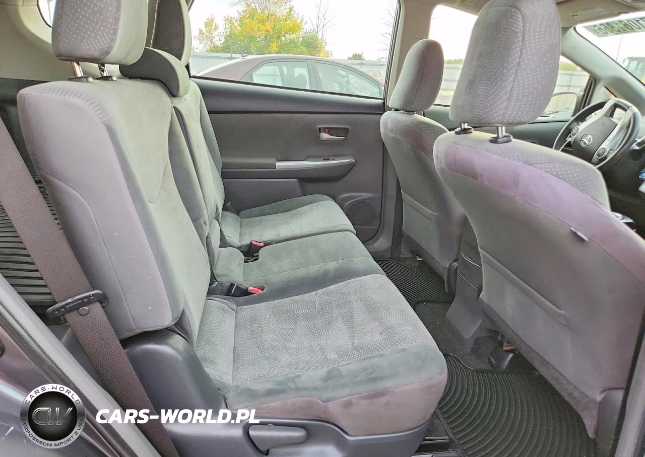 2013 Toyota Prius V Three VIN:JTDZN3EU0D3222967 - 10