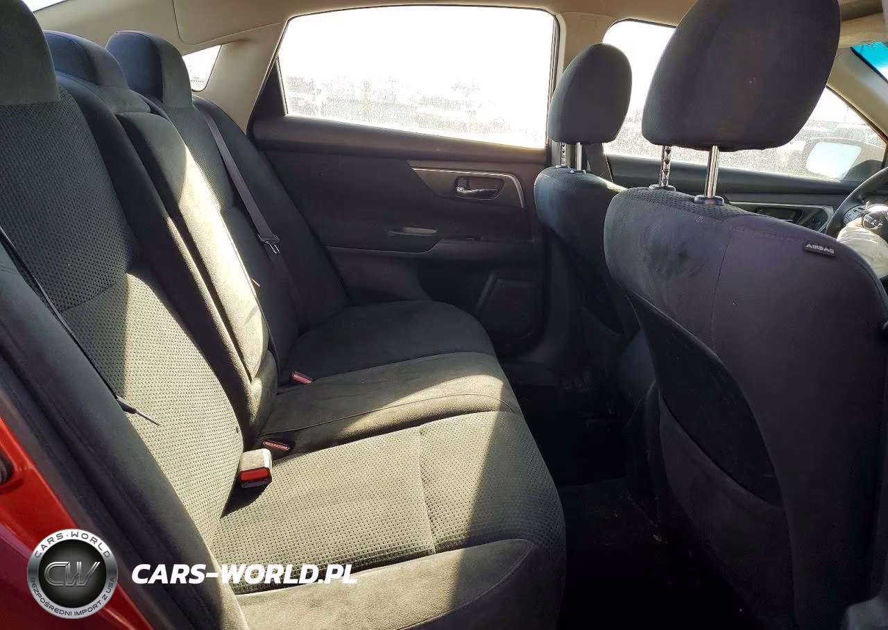 2015 Nissan Altima 2.5 S VIN:1N4AL3AP6FN357225 - 10
