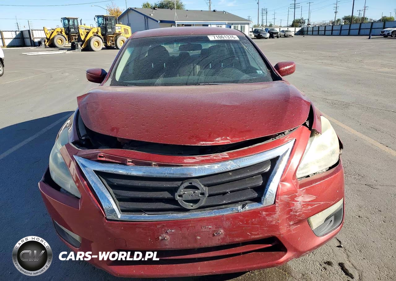 2015 Nissan Altima 2.5 S VIN:1N4AL3AP6FN357225 - 5
