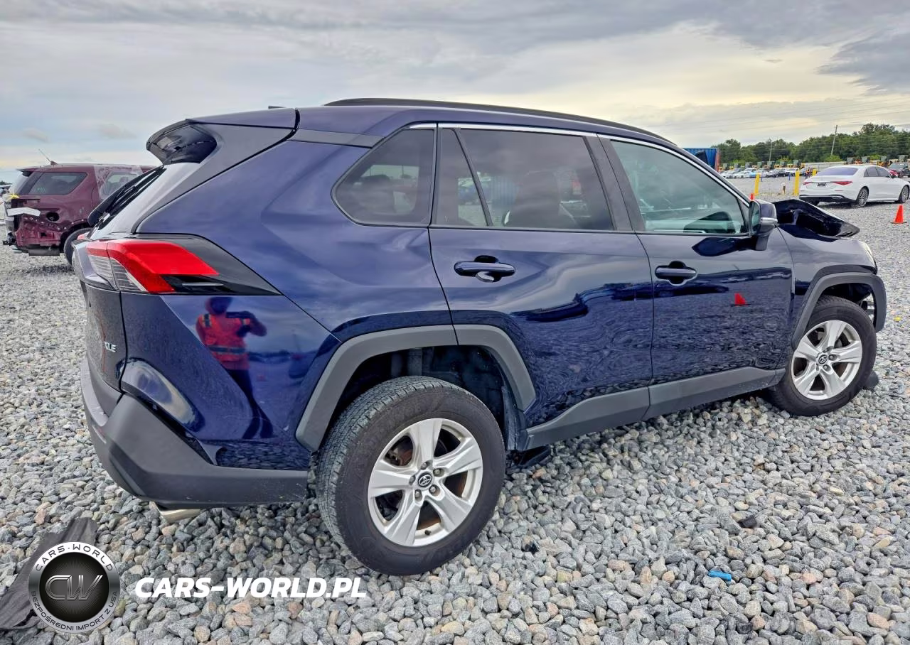 2020 Toyota Rav4 Xle VIN:2T3W1RFV9LC069107 - 3
