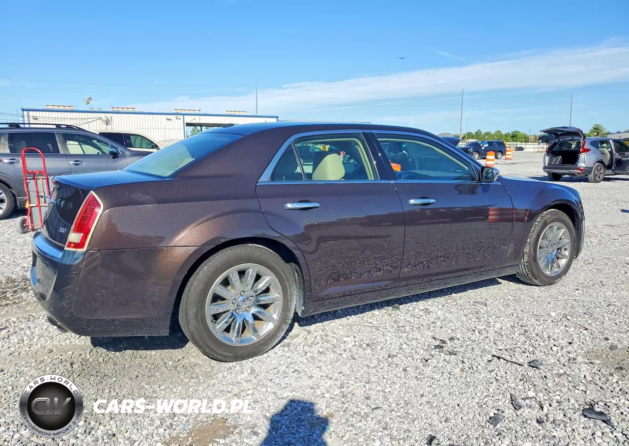 2012 Chrysler 300 Limited VIN:2C3CCACG5CH176016 - 3