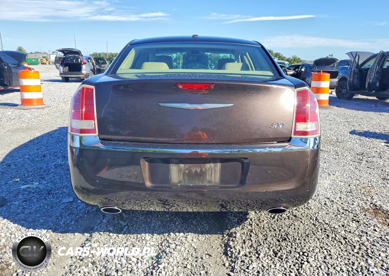 2012 Chrysler 300 Limited VIN:2C3CCACG5CH176016 - 6