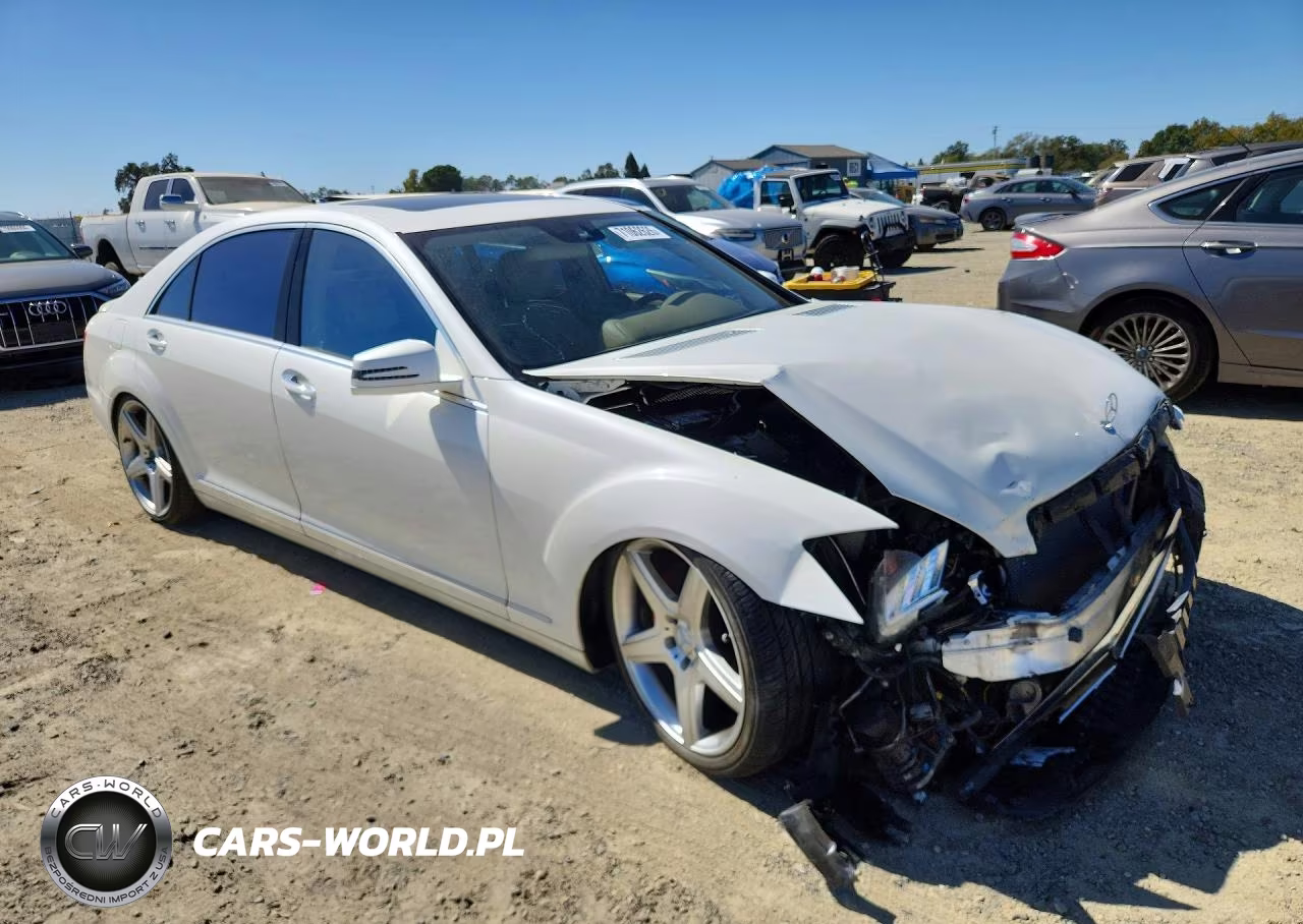 2010 Mercedes-Benz S 550 VIN:WDDNG7BB8AA347361 - 4