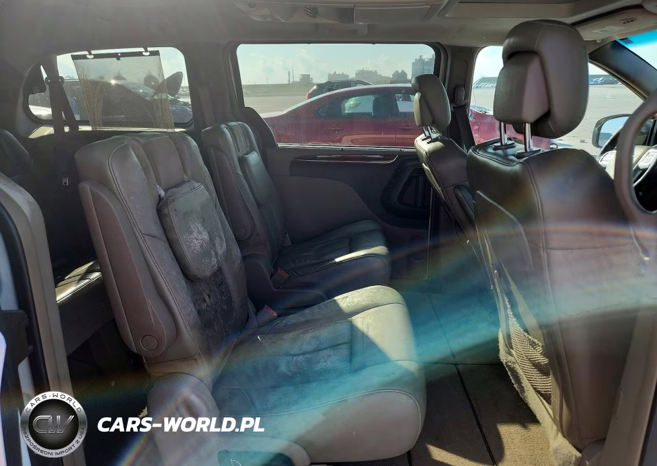 2012 Chrysler Town & Country Limited VIN:2C4RC1GG8CR183648 - 11