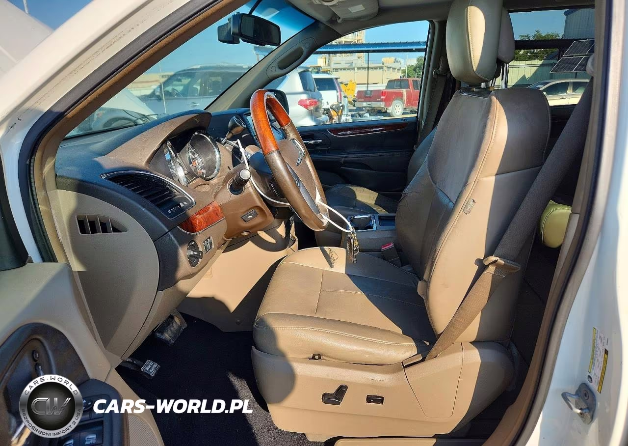 2012 Chrysler Town & Country Limited VIN:2C4RC1GG8CR183648 - 7