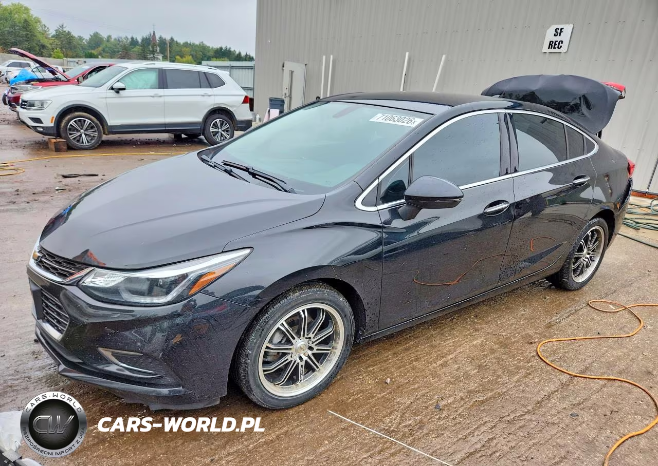 2017 Chevrolet Cruze Premier VIN:1G1BF5SM3H7210253 - 1