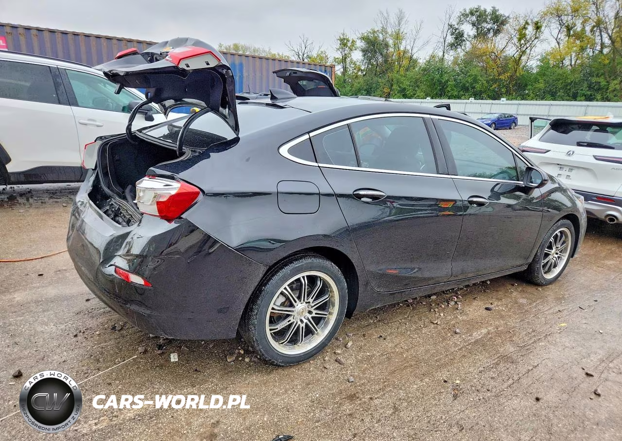 2017 Chevrolet Cruze Premier VIN:1G1BF5SM3H7210253 - 3