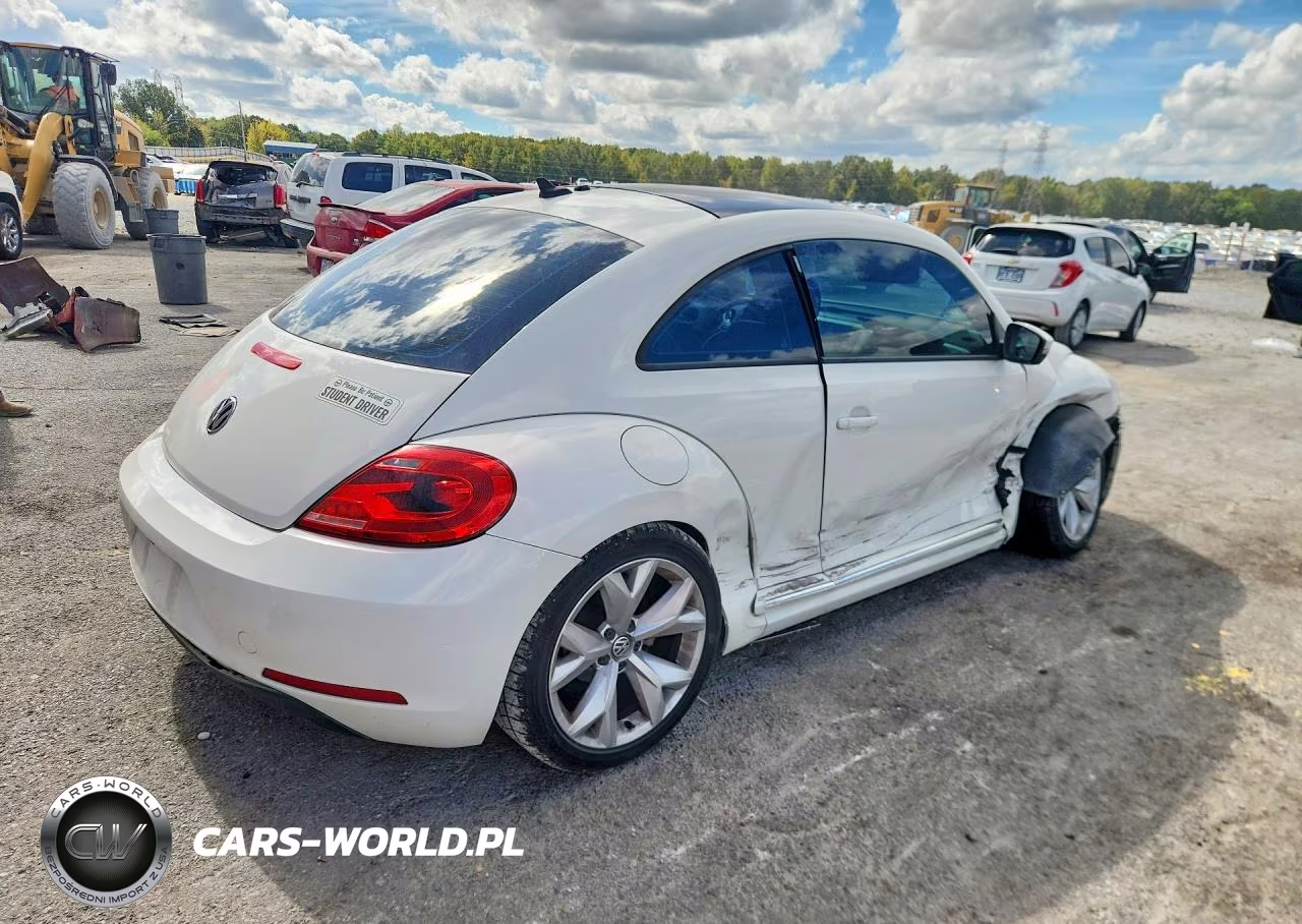 2014 Volkswagen Beetle VIN:3VWJP7ATXEM607395 - 3