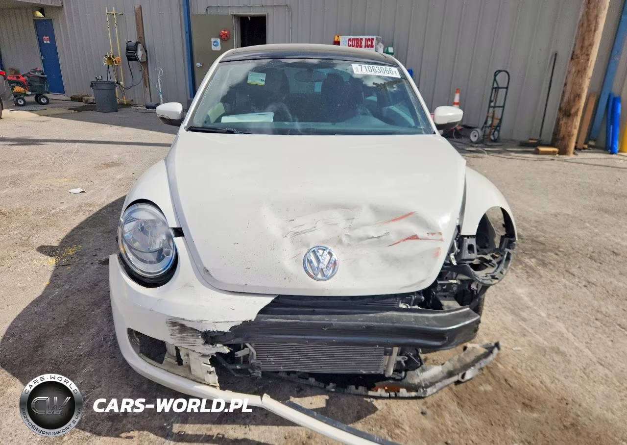 2014 Volkswagen Beetle VIN:3VWJP7ATXEM607395 - 5
