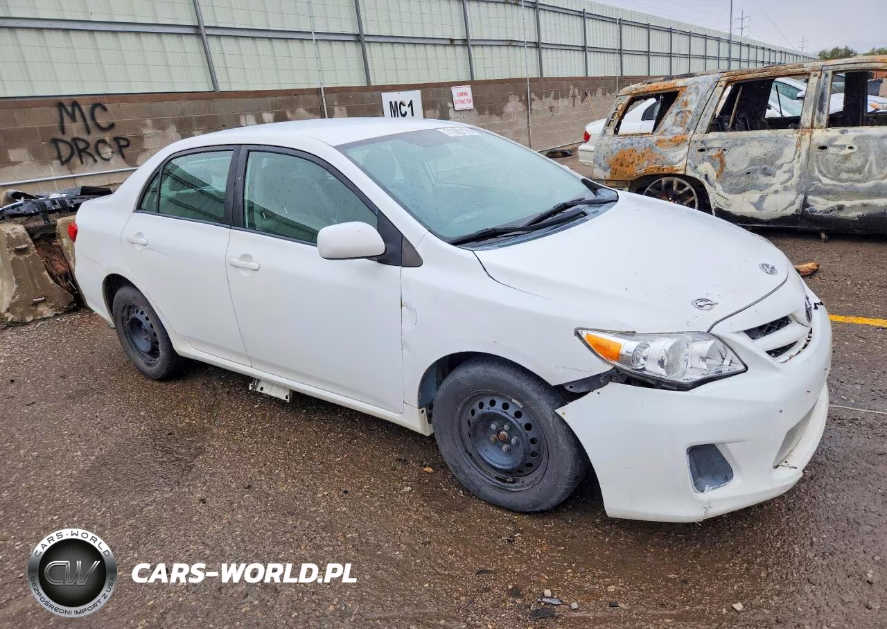 2011 Toyota Corolla Le VIN:2T1BU4EE1BC577993 - 4