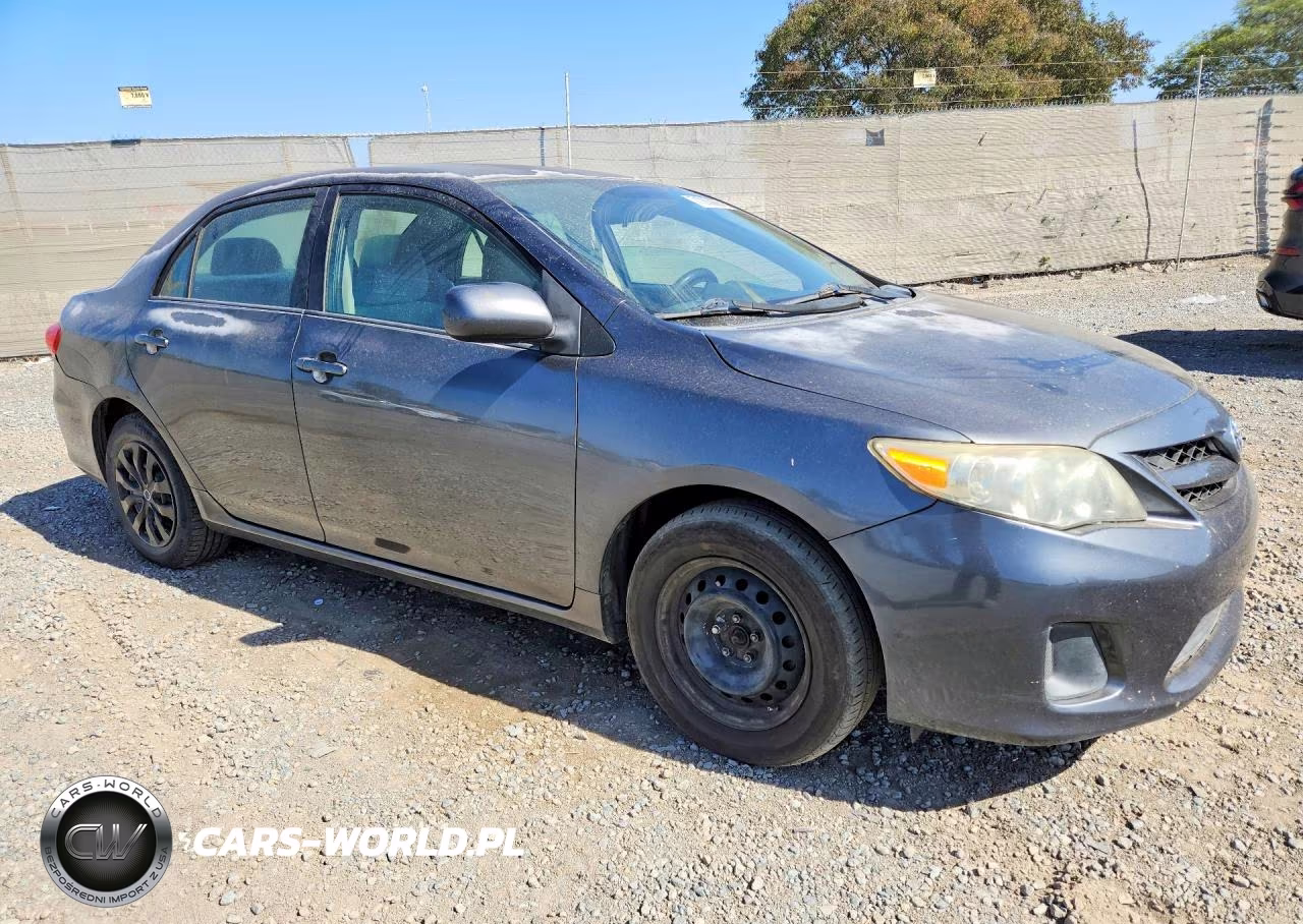 2011 Toyota Corolla Le VIN:2T1BU4EE6BC584387 - 4