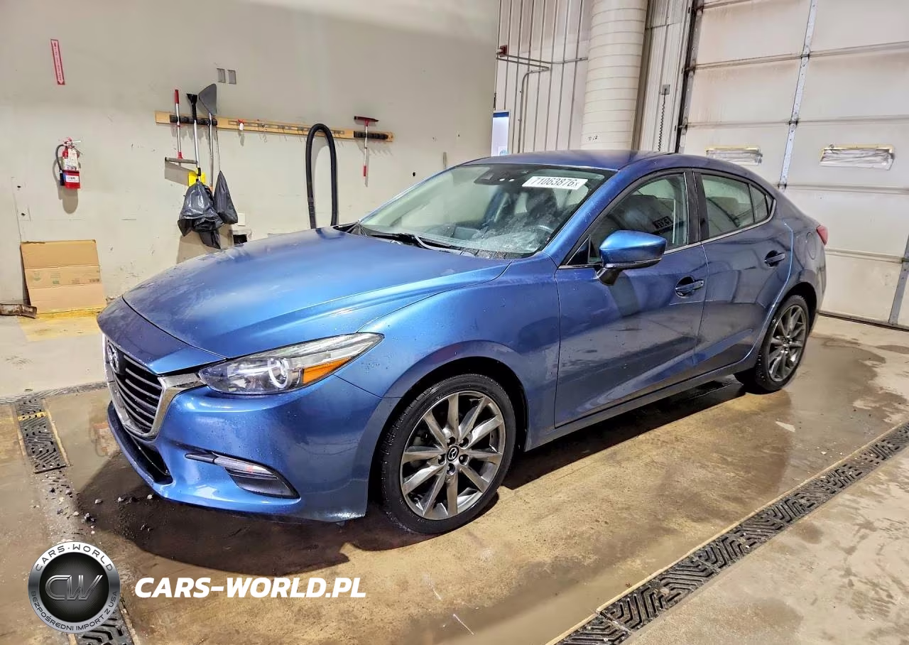 2018 Mazda 3 Touring VIN:3MZBN1V32JM187949 - 1