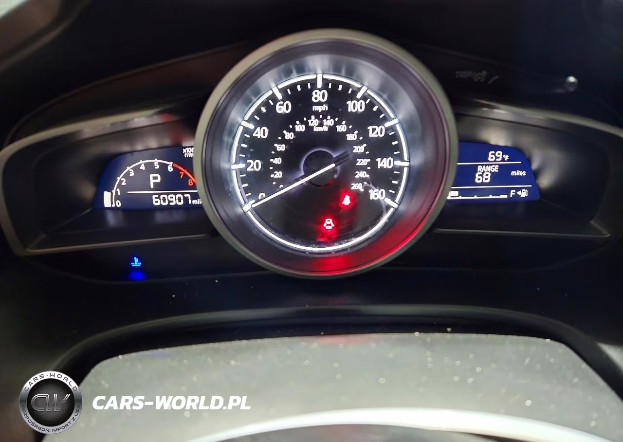 2018 Mazda 3 Touring VIN:3MZBN1V32JM187949 - 9