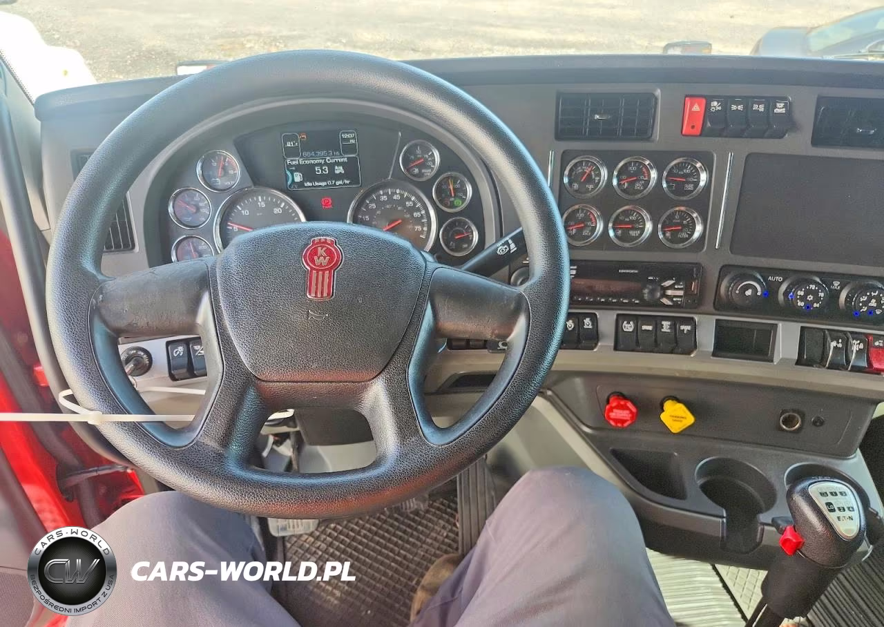 2020 Kenworth T680 Semi Truck VIN:1XKYD49X8LJ393134 - 8