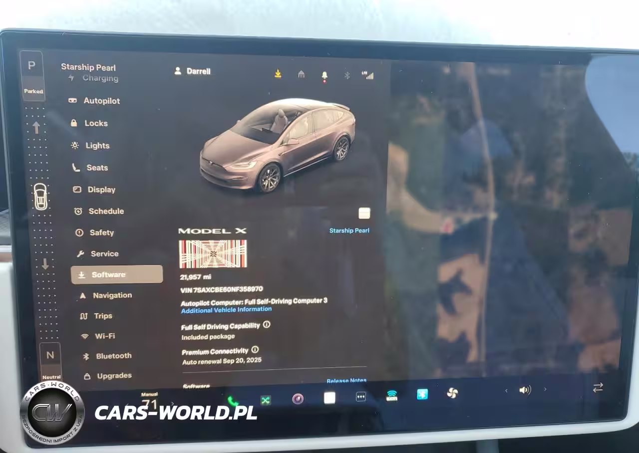 2022 Tesla Model X VIN:7SAXCBE60NF358970 - 9