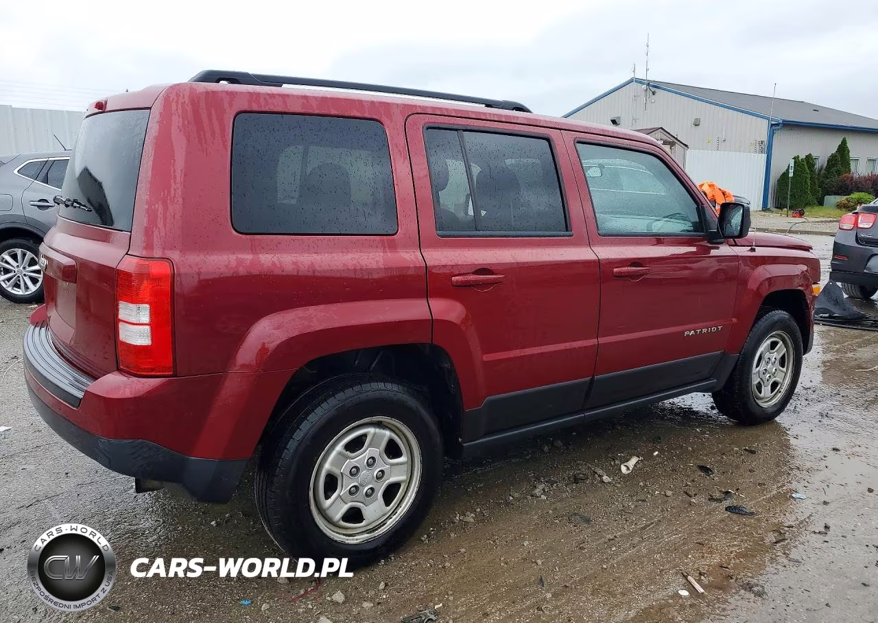 2015 Jeep Patriot Sport VIN:1C4NJRBB6FD323671 - 3